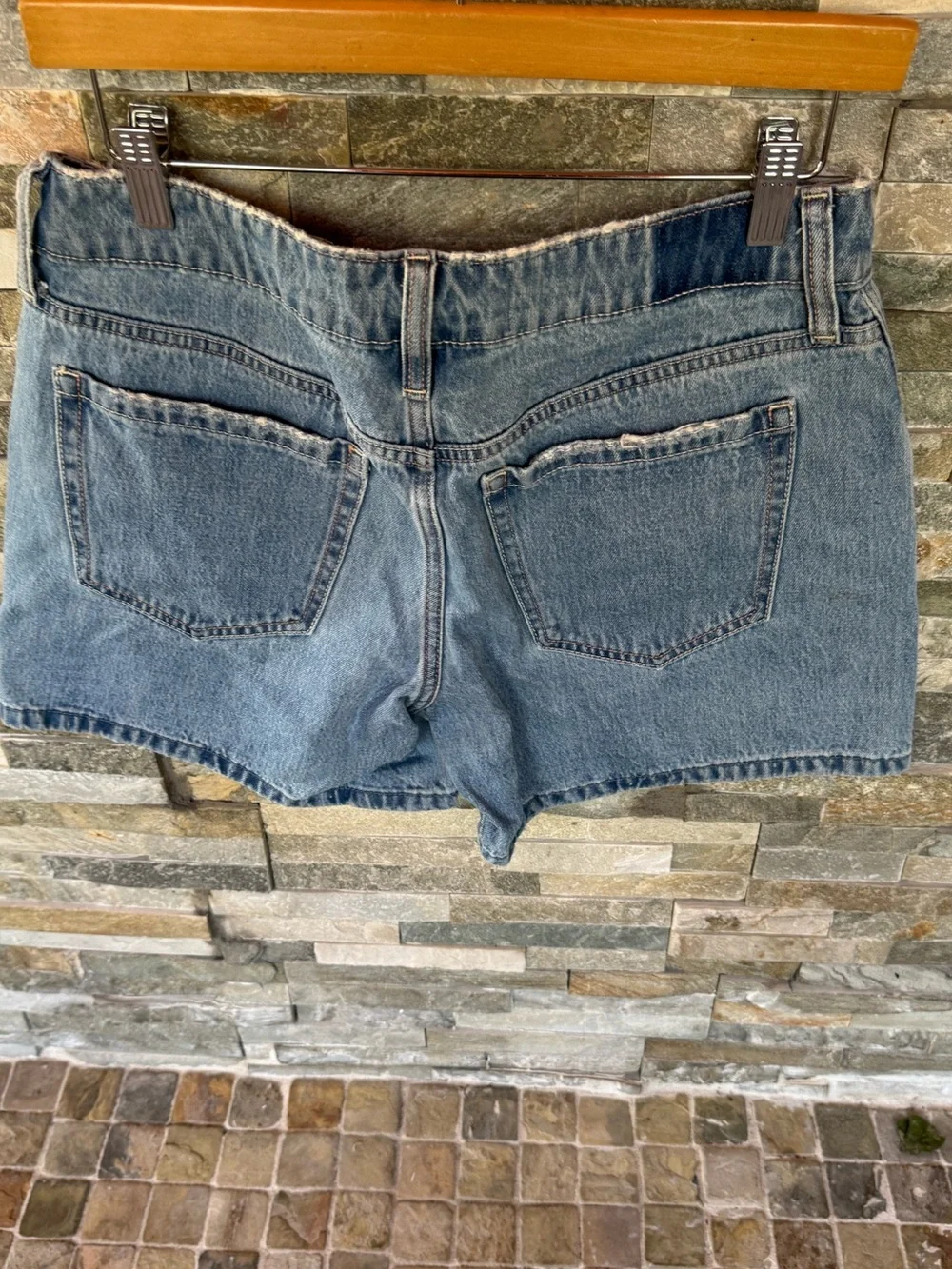 Hollister low rise baggy shorts